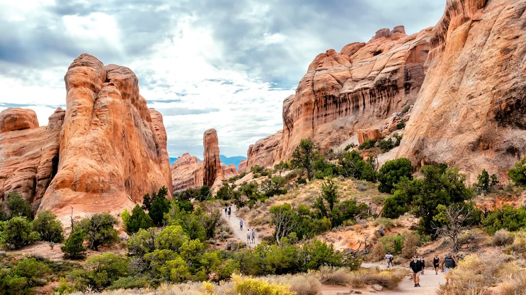 Red Rock Canyon State Park — Colorful Cliffs & Western Film History