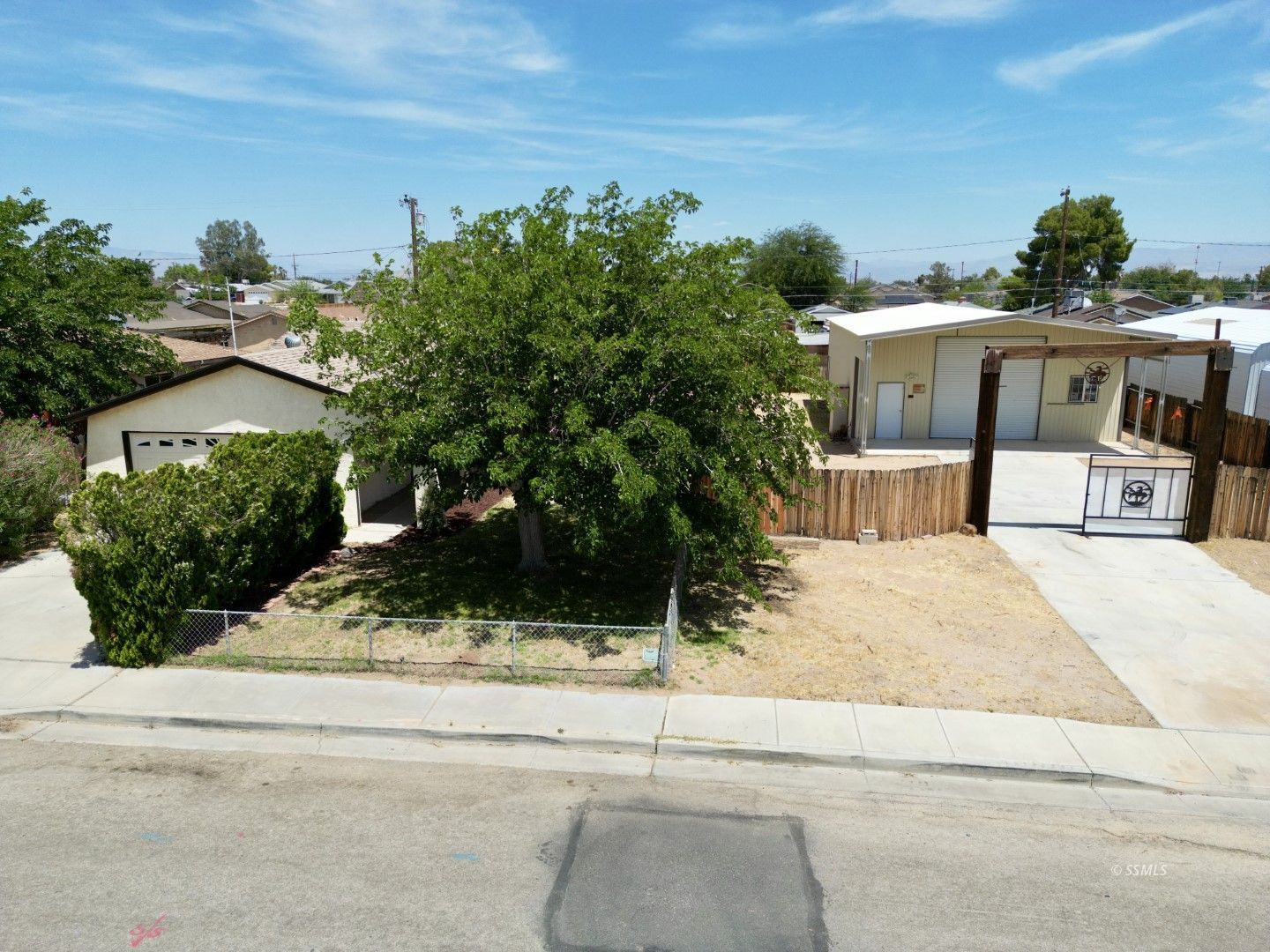 1144 W Coronado AVE