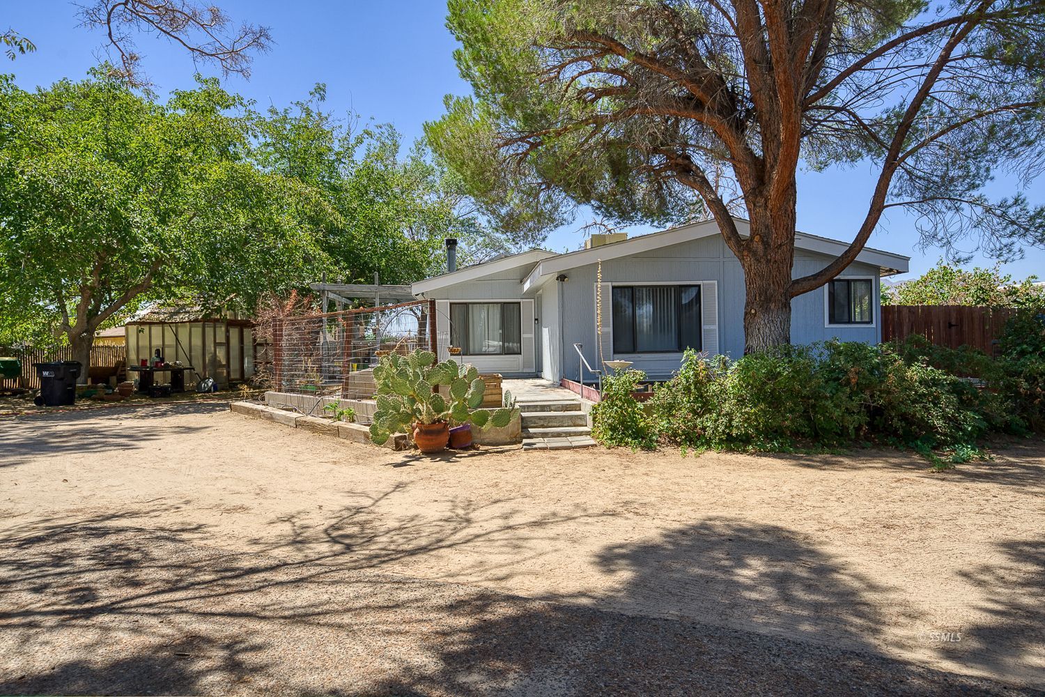 5233 Ocotillo AVE