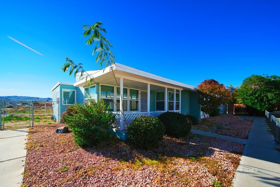 329 S RICHMOND RD — Photo 2