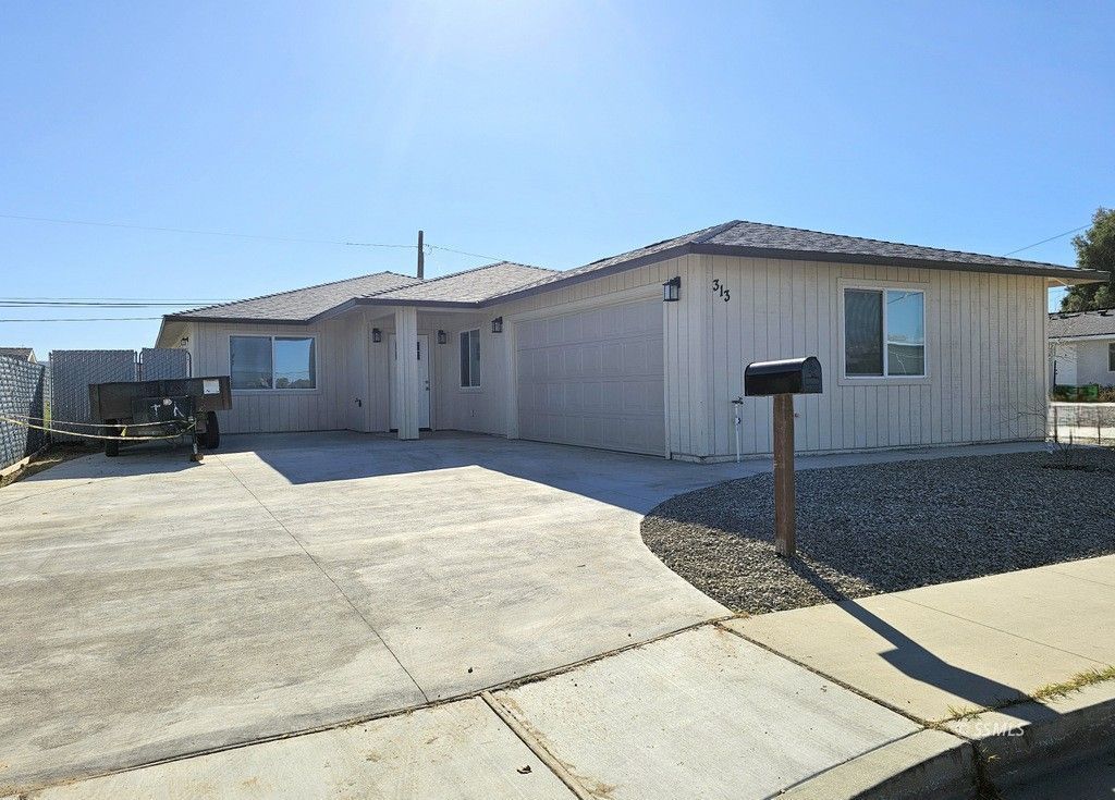 313 W Church AVE — Photo 2