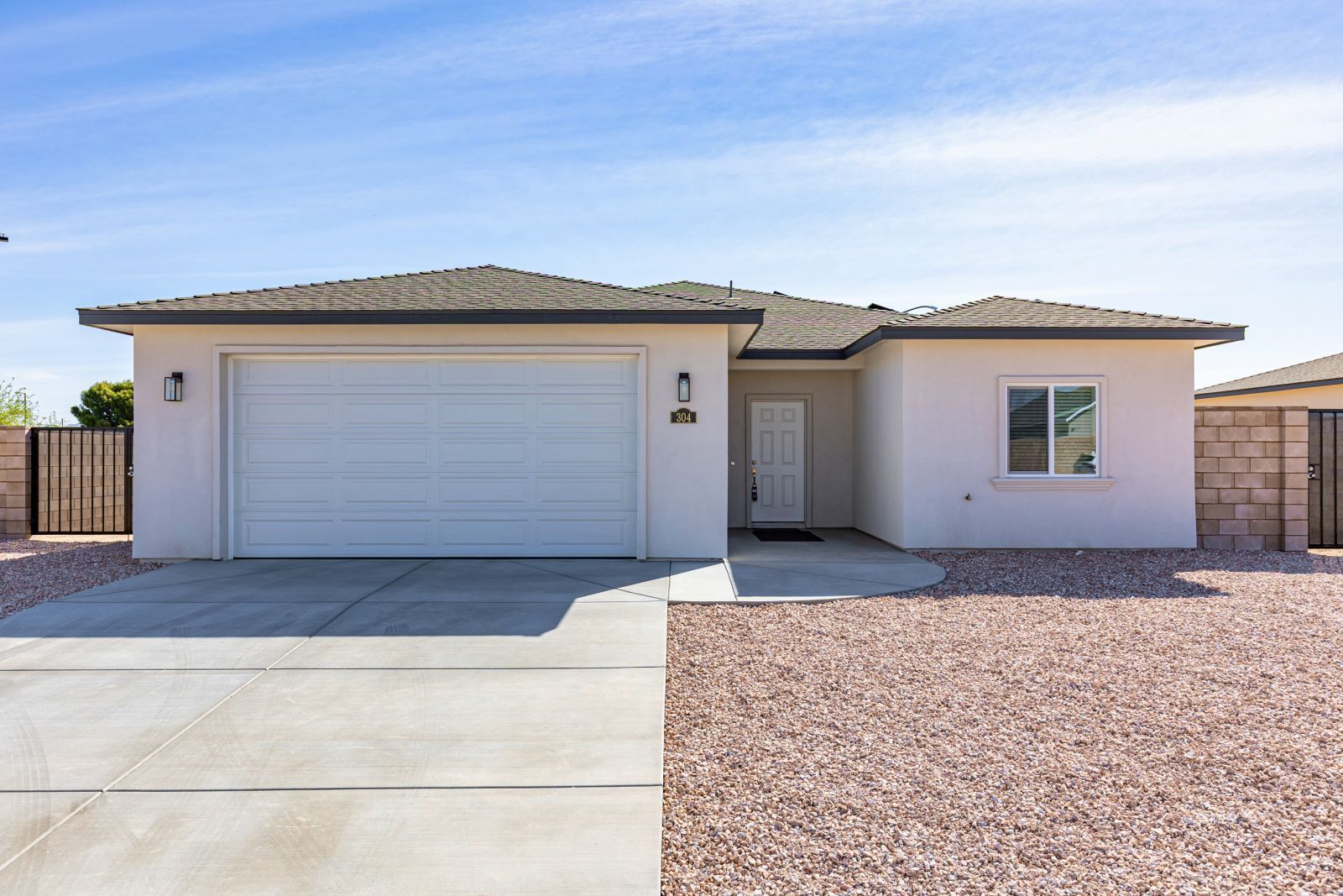 304 Abigail ST — Photo 2