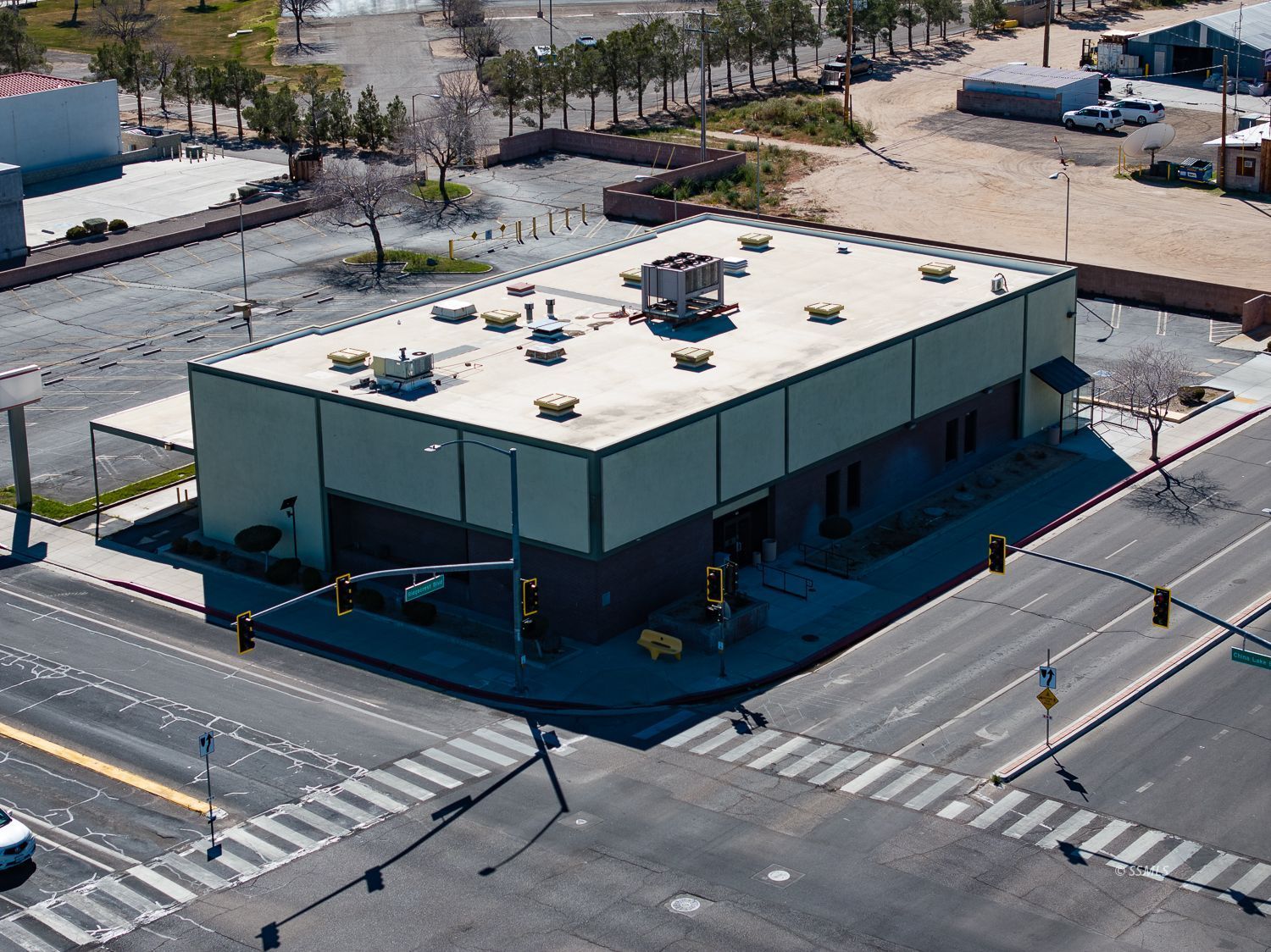 101 W Ridgecrest Blvd BLVD — Photo 2