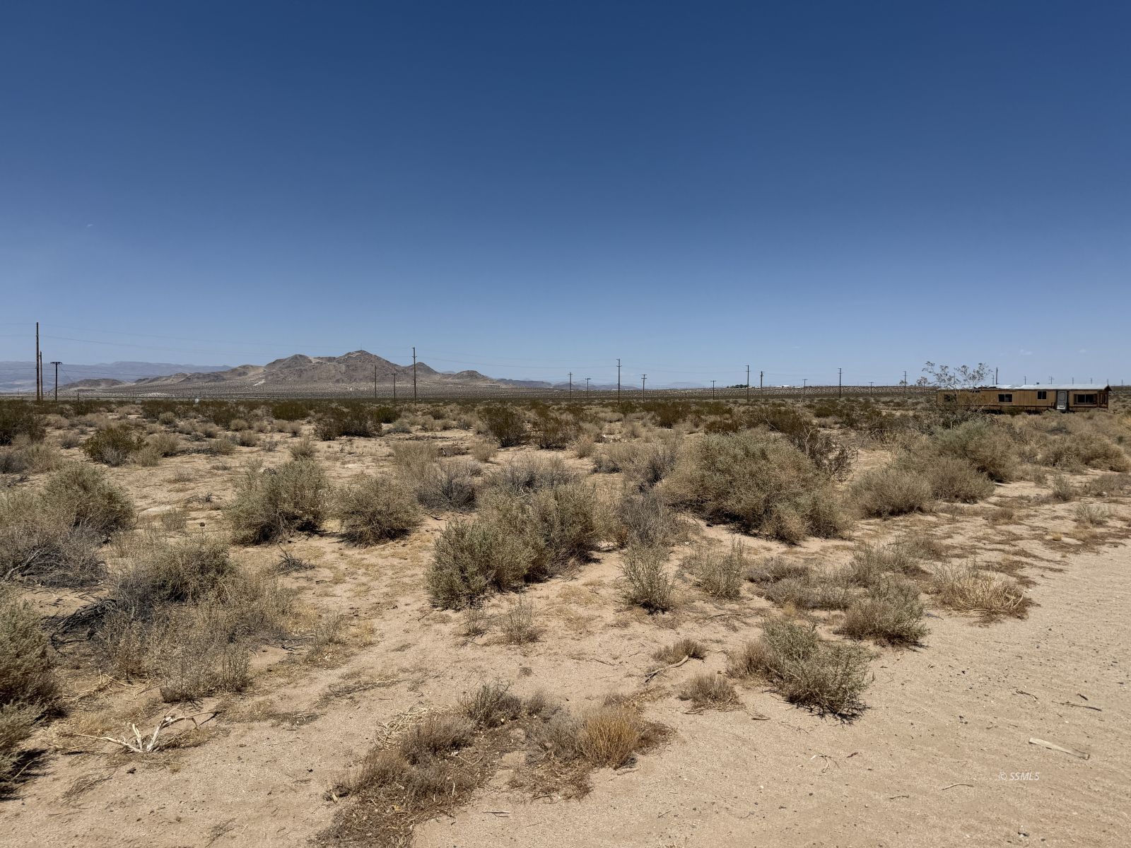 508-020-01 California — Photo 3