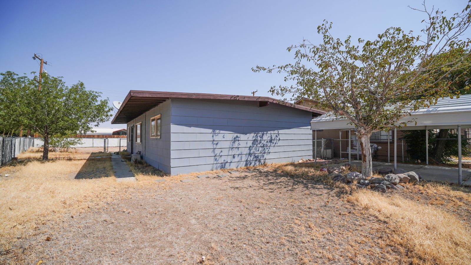 308 Panamint AVE — Photo 3