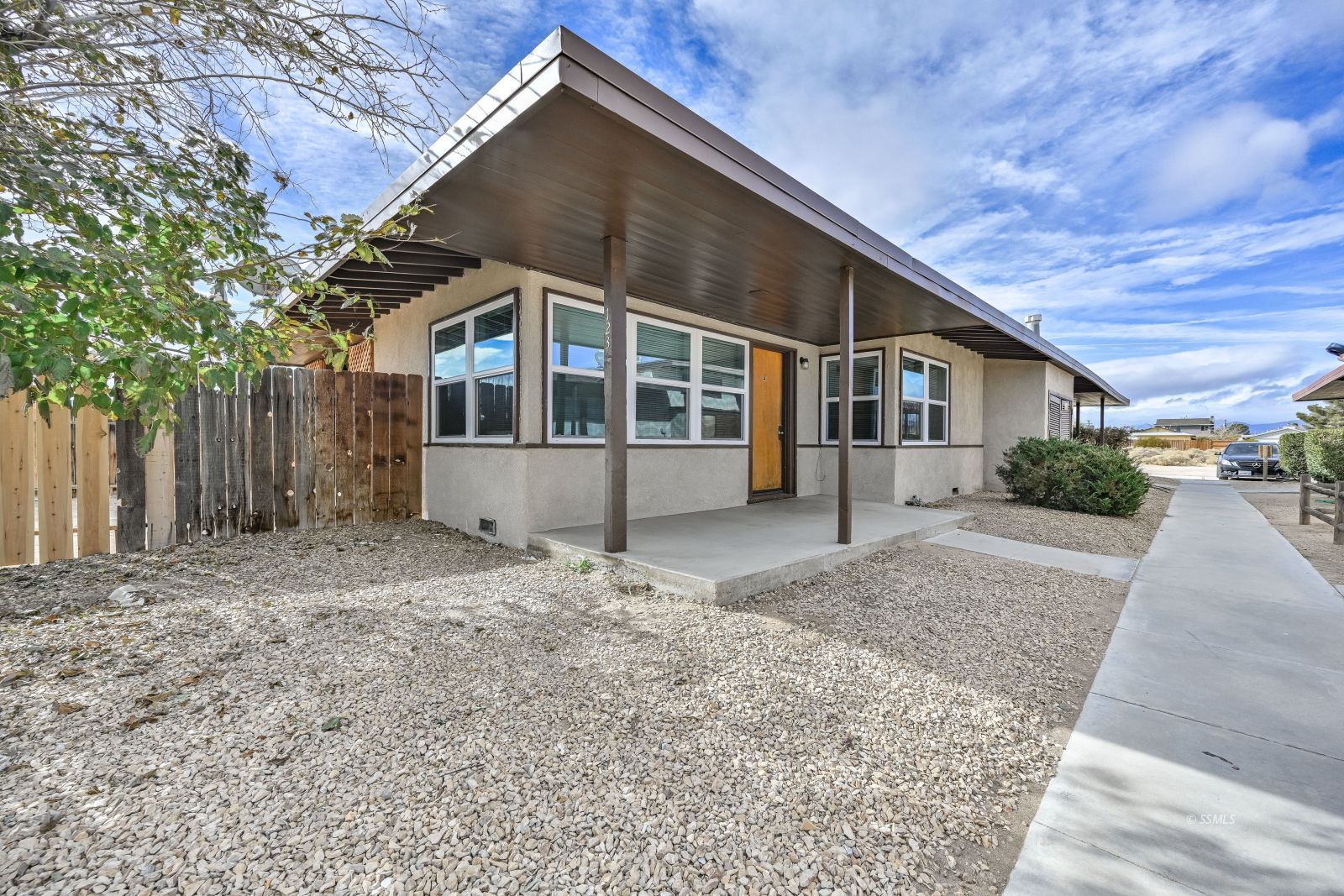 123 Richmond — Photo 3