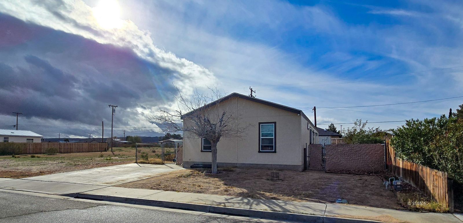 1317 W Boston AVE — Photo 3