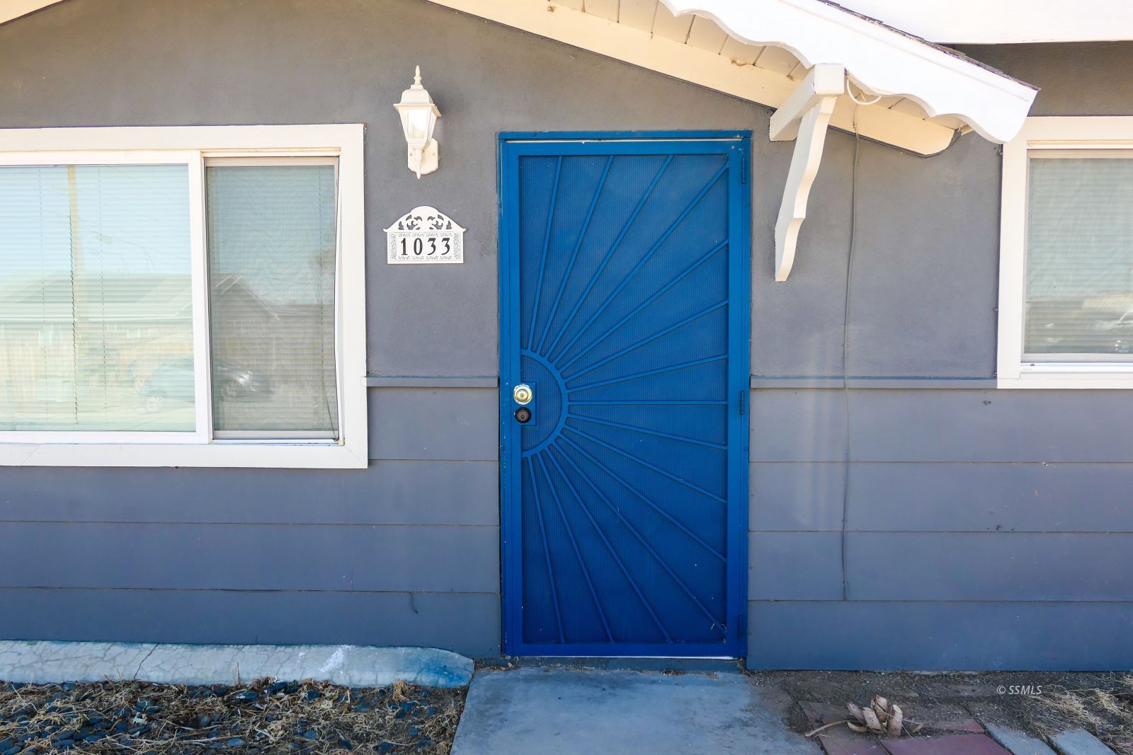 1033 W Bataan AVE — Photo 3