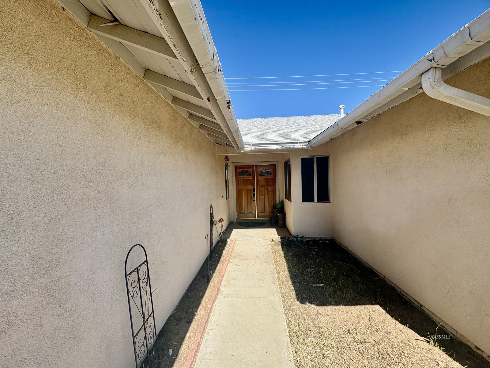 236 W Iowa AVE — Photo 3