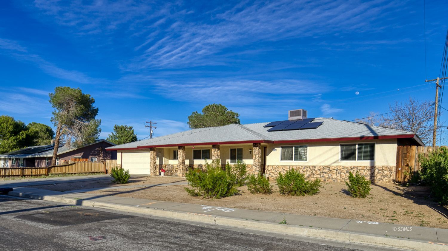 1132 S Allen ST — Photo 3