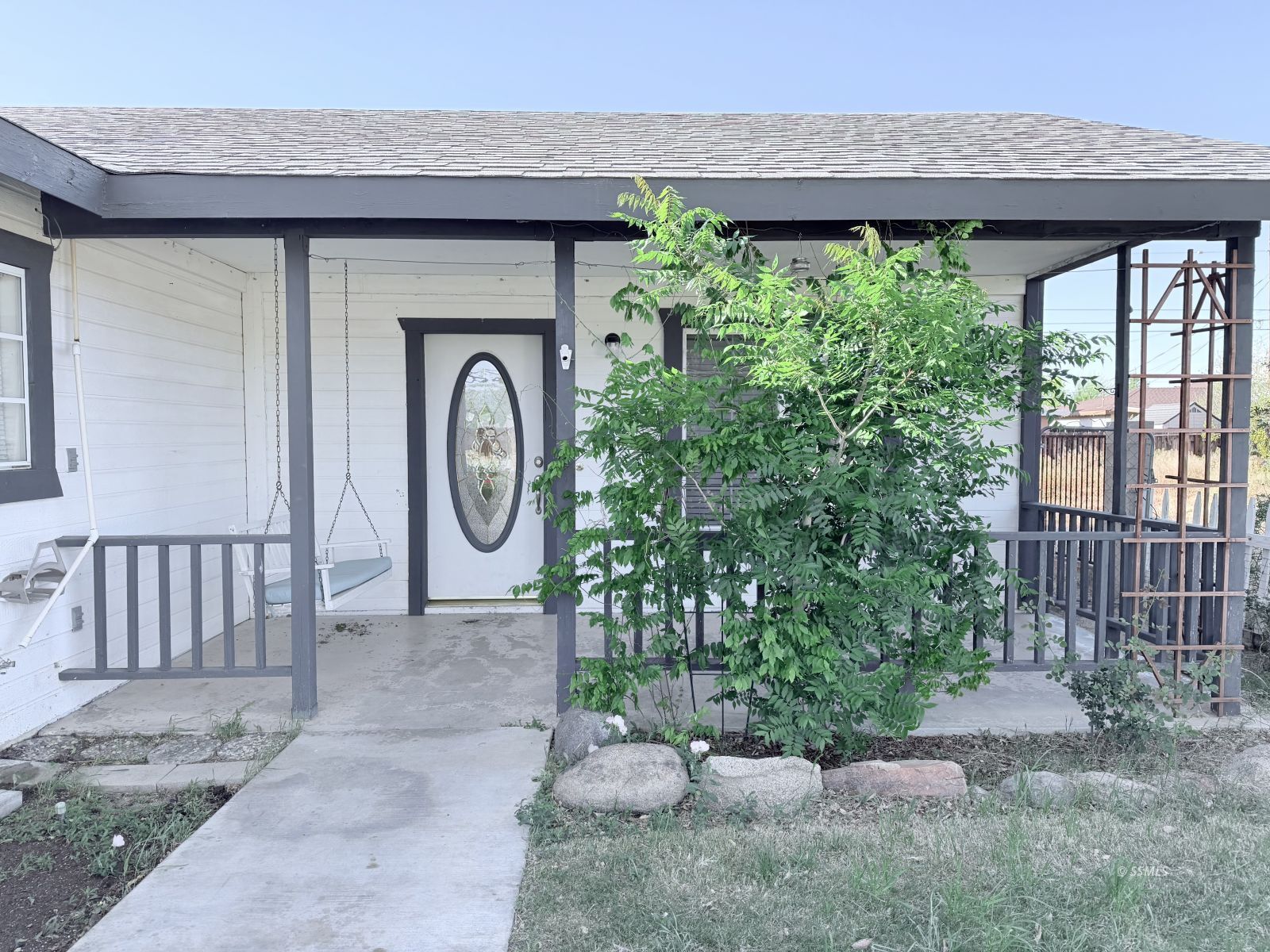 1017 W Benson AVE — Photo 3