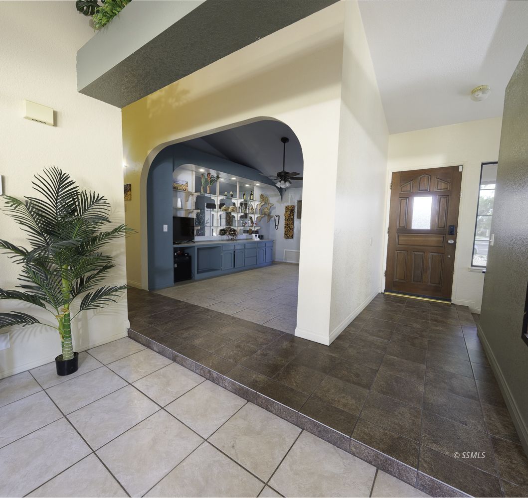 1228 Mandy CT — Photo 3