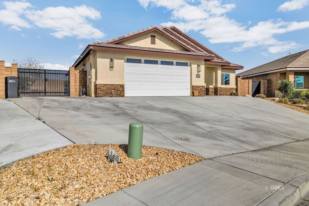 1241 San Michele PL — Photo 3