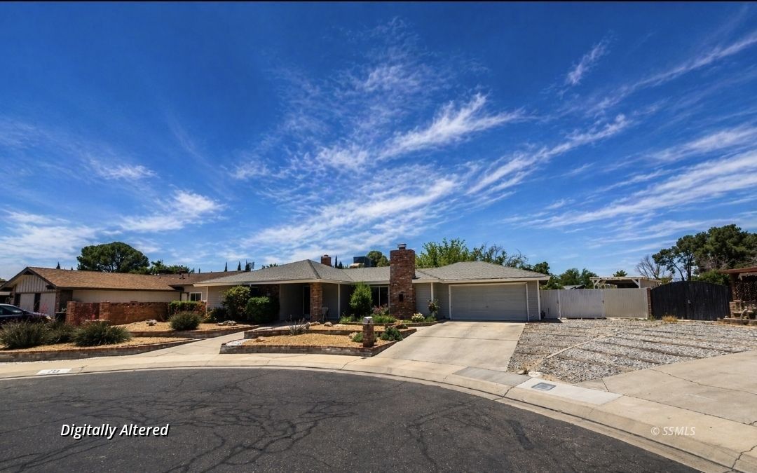 733 Trisha CT — Photo 3