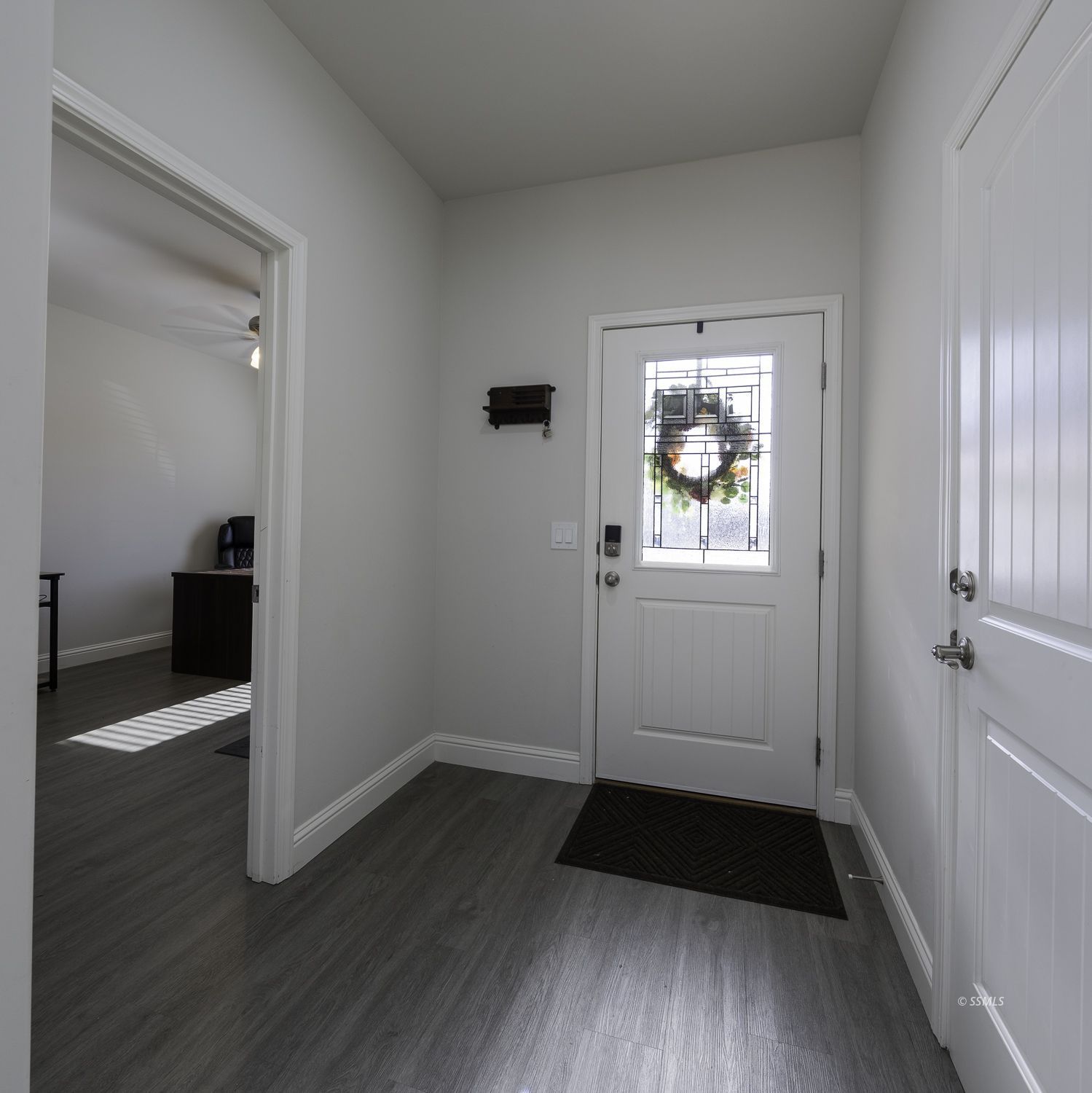 332 Abigail ST — Photo 3