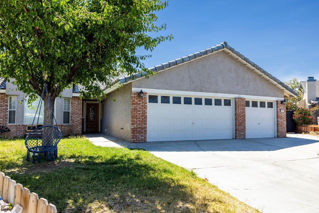 1221 Alysa CT — Photo 3