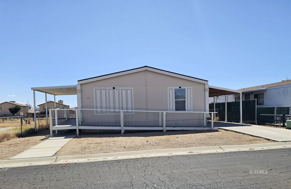 620 W Upjohn AVE #43 — Photo 3