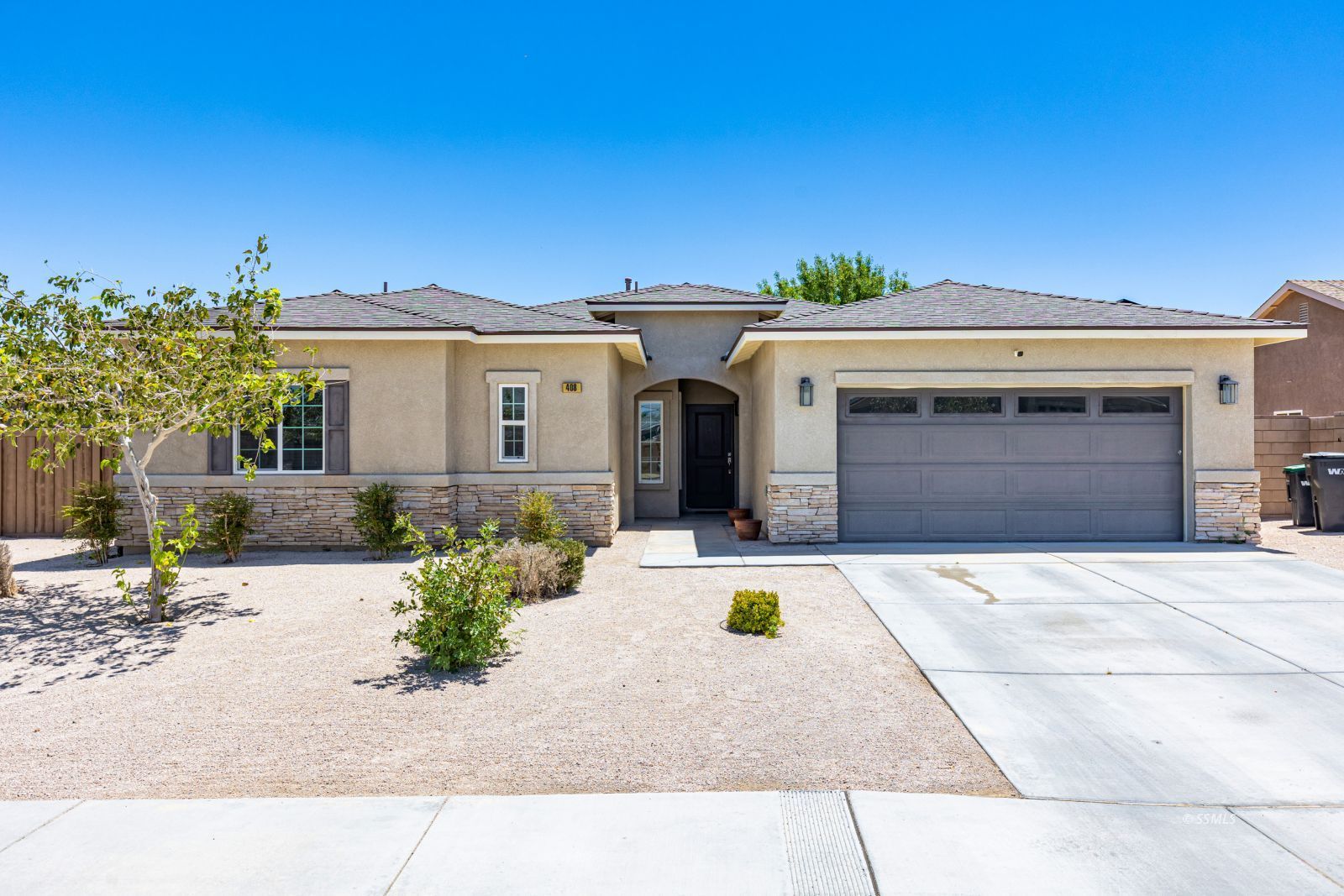 408 Abigail ST — Photo 3