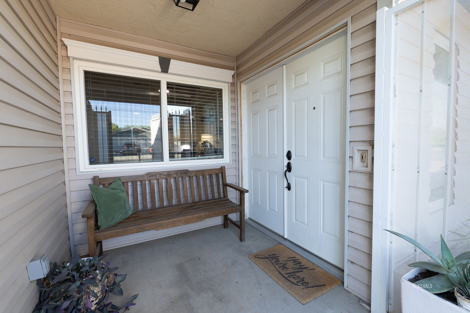 624 E Church AVE — Photo 3
