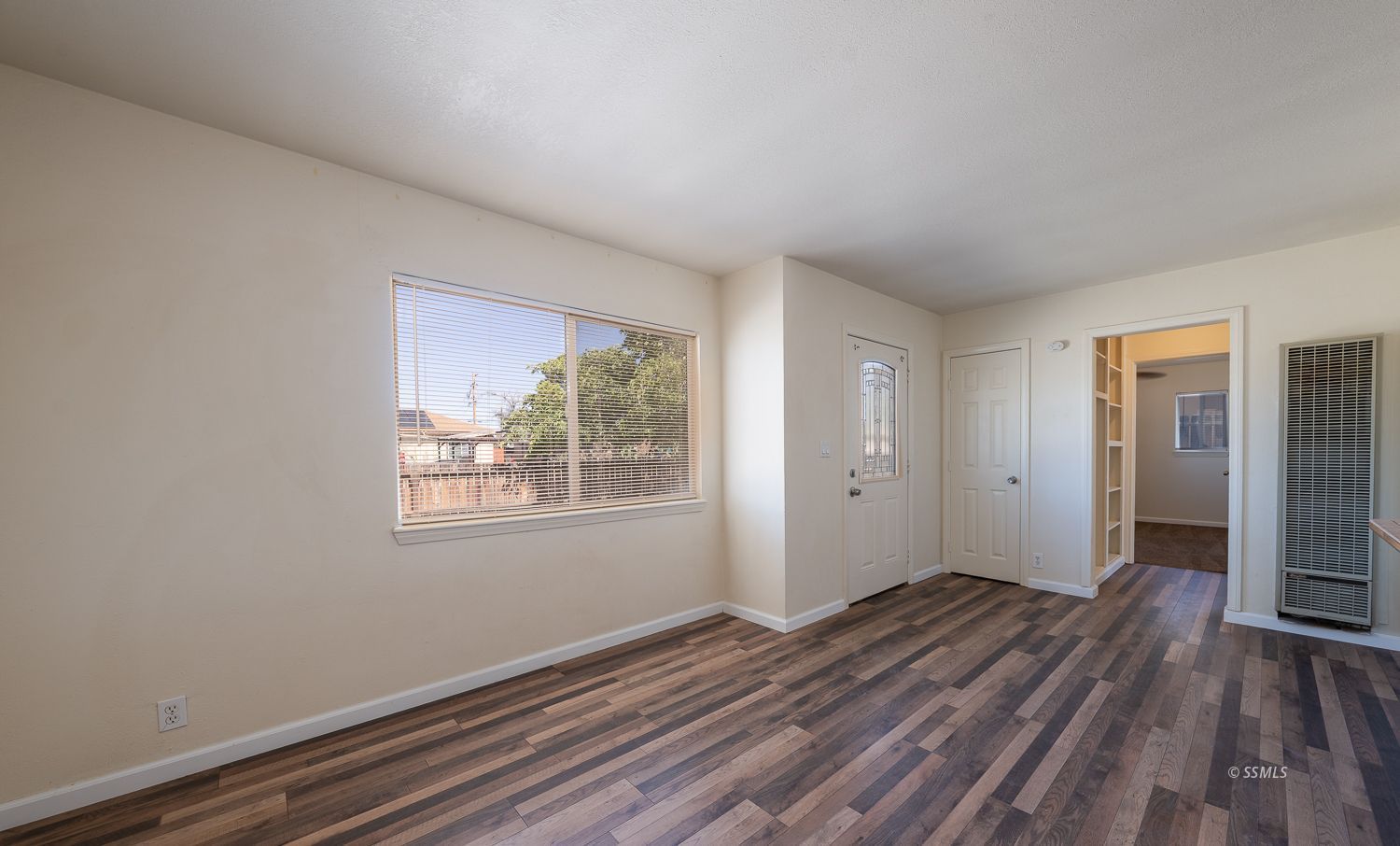 241 N Alvord ST — Photo 3