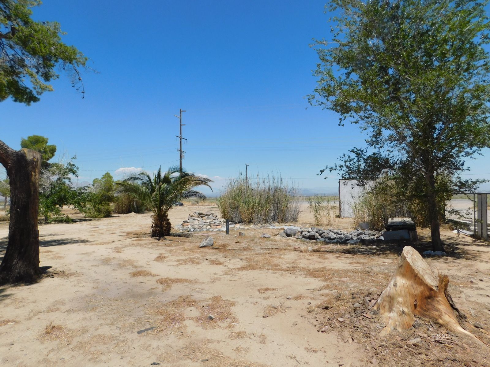 4029 Inyokern Rd — Photo 3