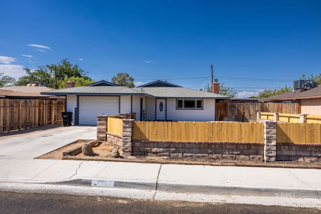 1200 W Benson AVE — Photo 3