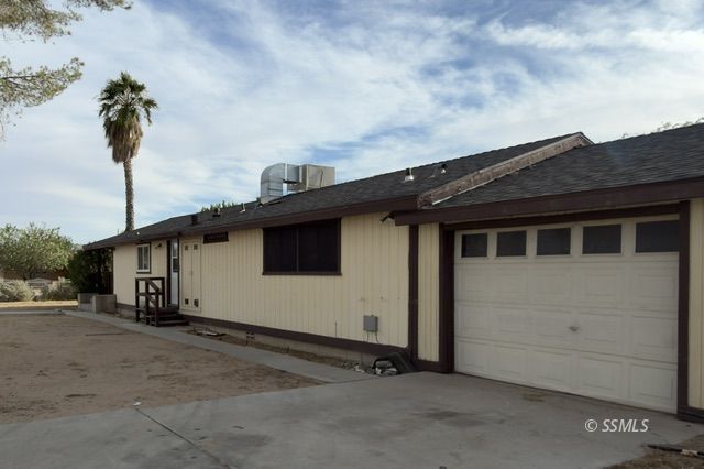 135 S Gateway BLVD — Photo 3