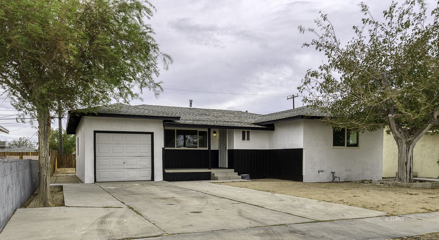 236 W Perdew — Photo 3