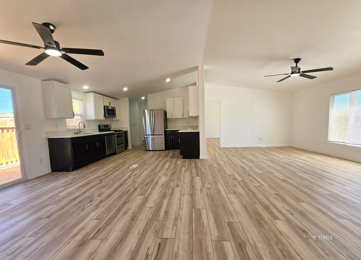1040 S Porter ST — Photo 3