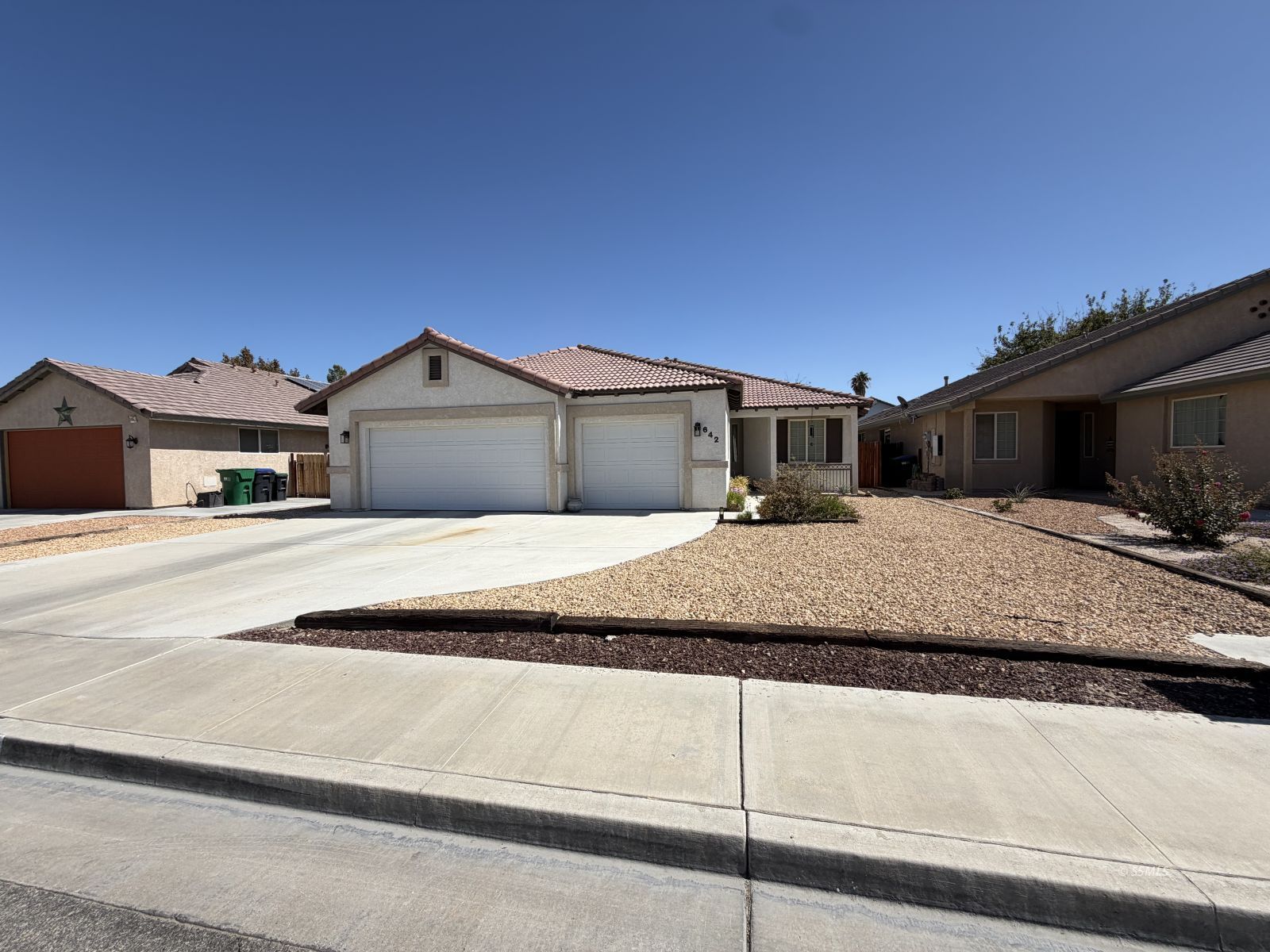 642 Pinon CT — Photo 3