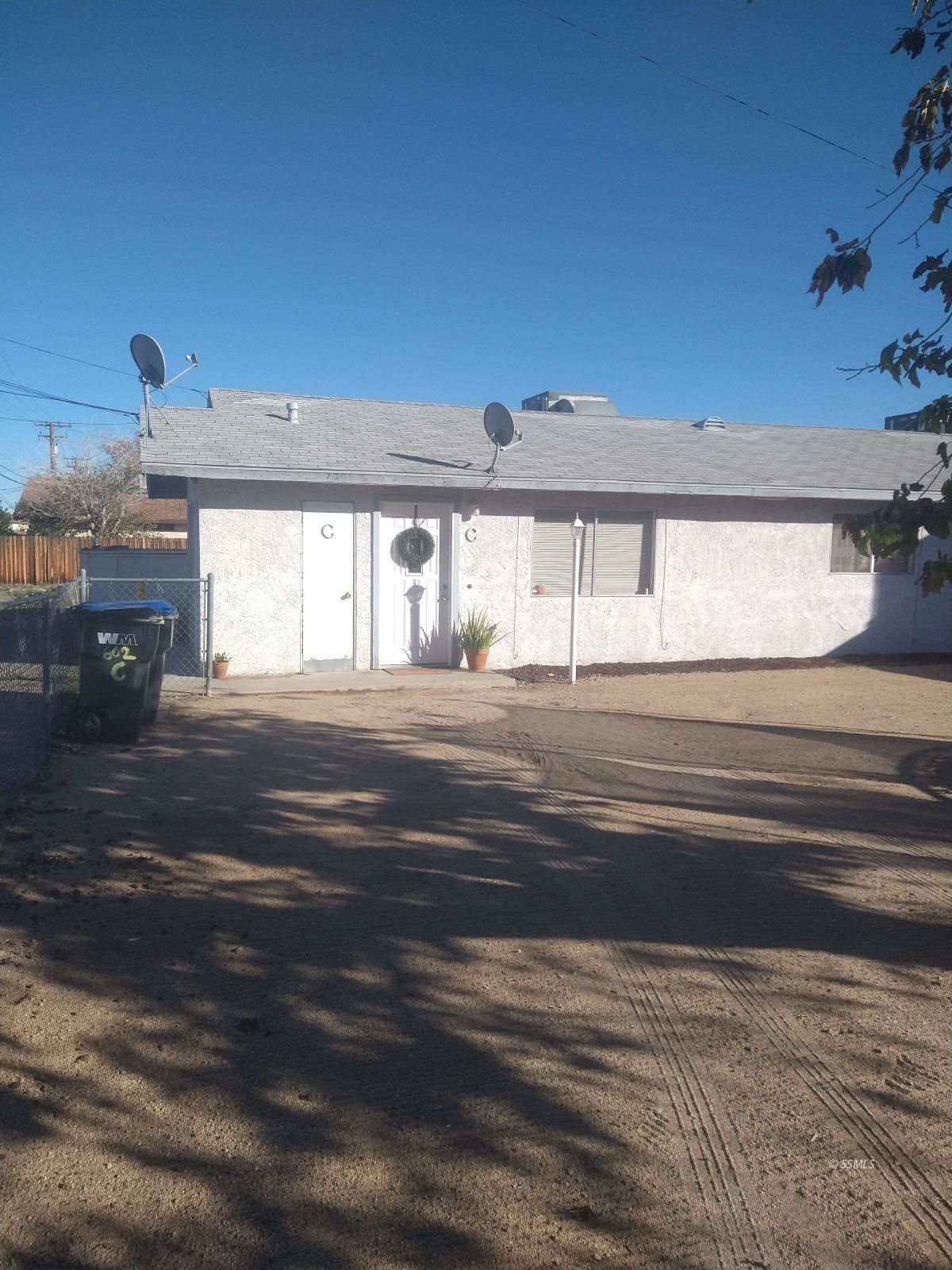 602 Commercial AVE — Photo 4