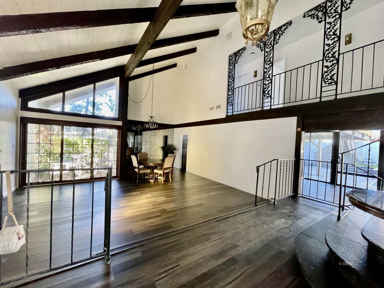 648 Sherri ST — Photo 4