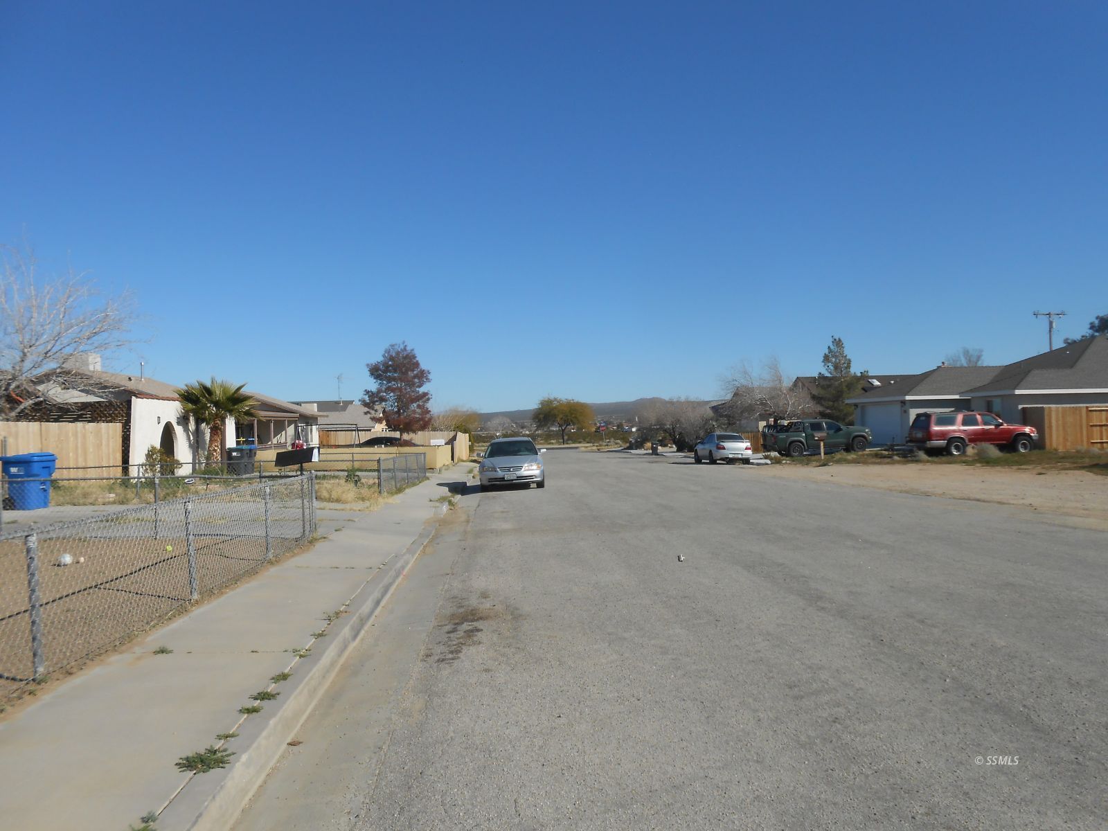 081-103-09 HUGHES AVE — Photo 4