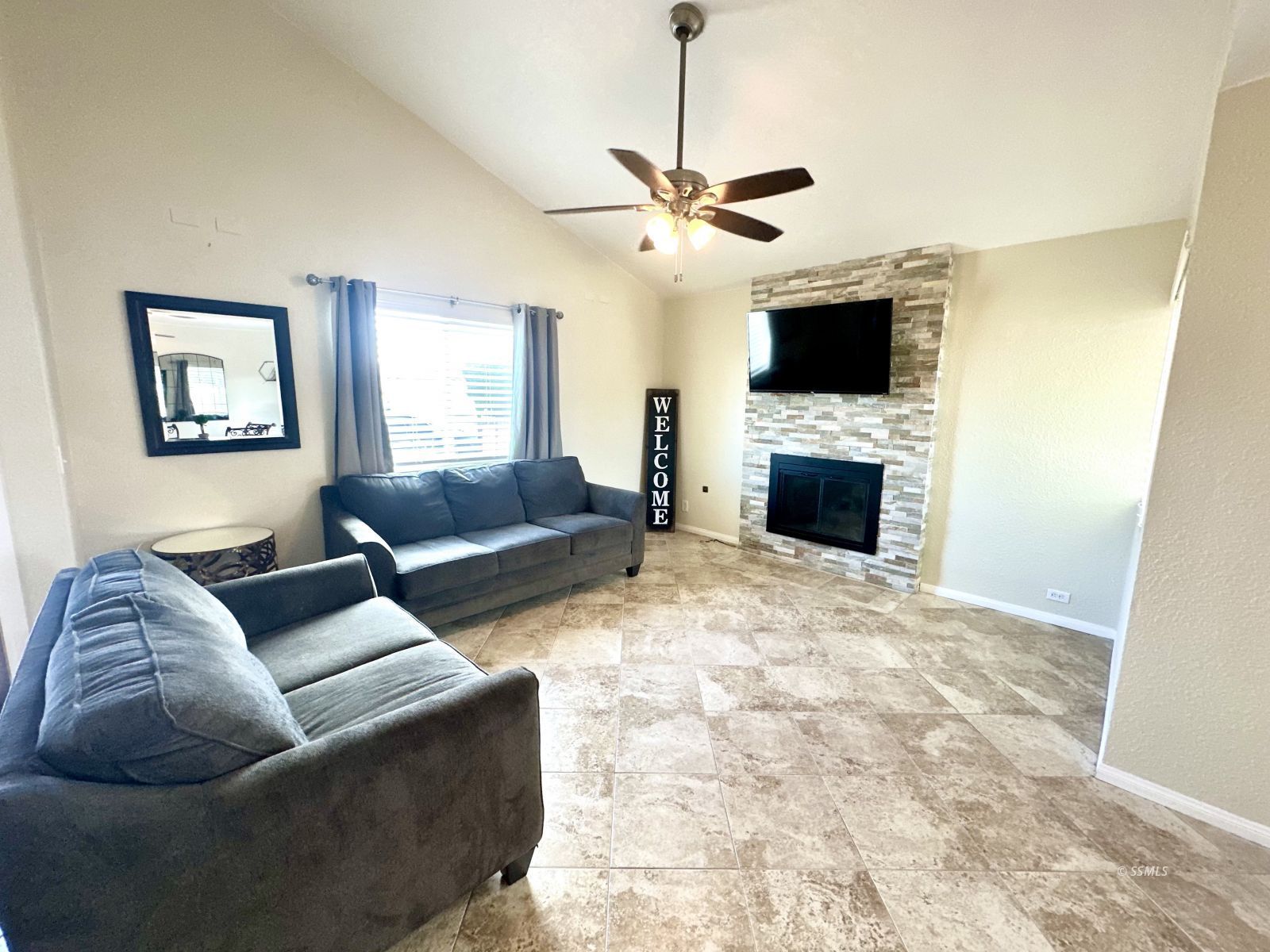 1117 Krista Ct — Photo 4