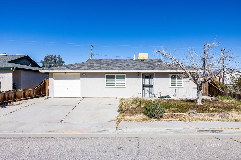 1212 W Willow AVE — Photo 4