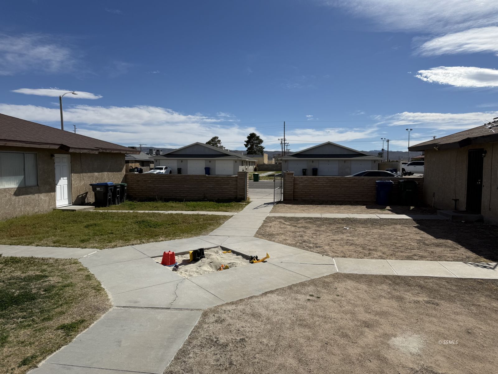 120 Parkview AVE — Photo 4