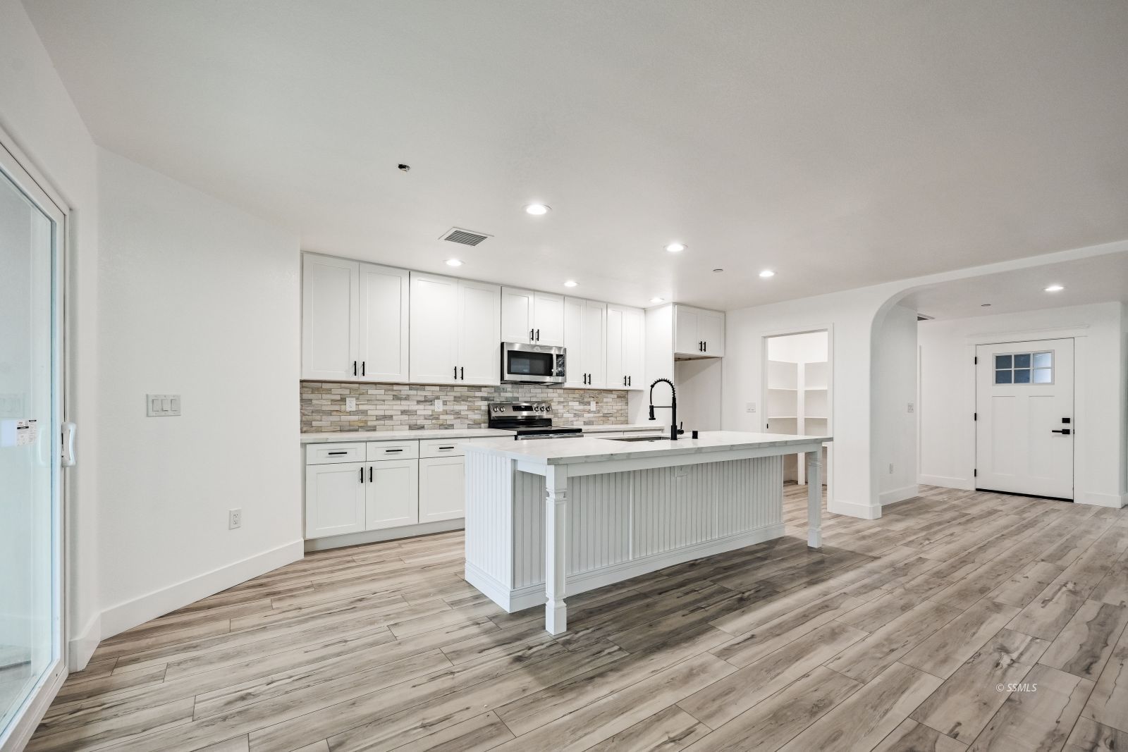 1108 S McCall — Photo 4