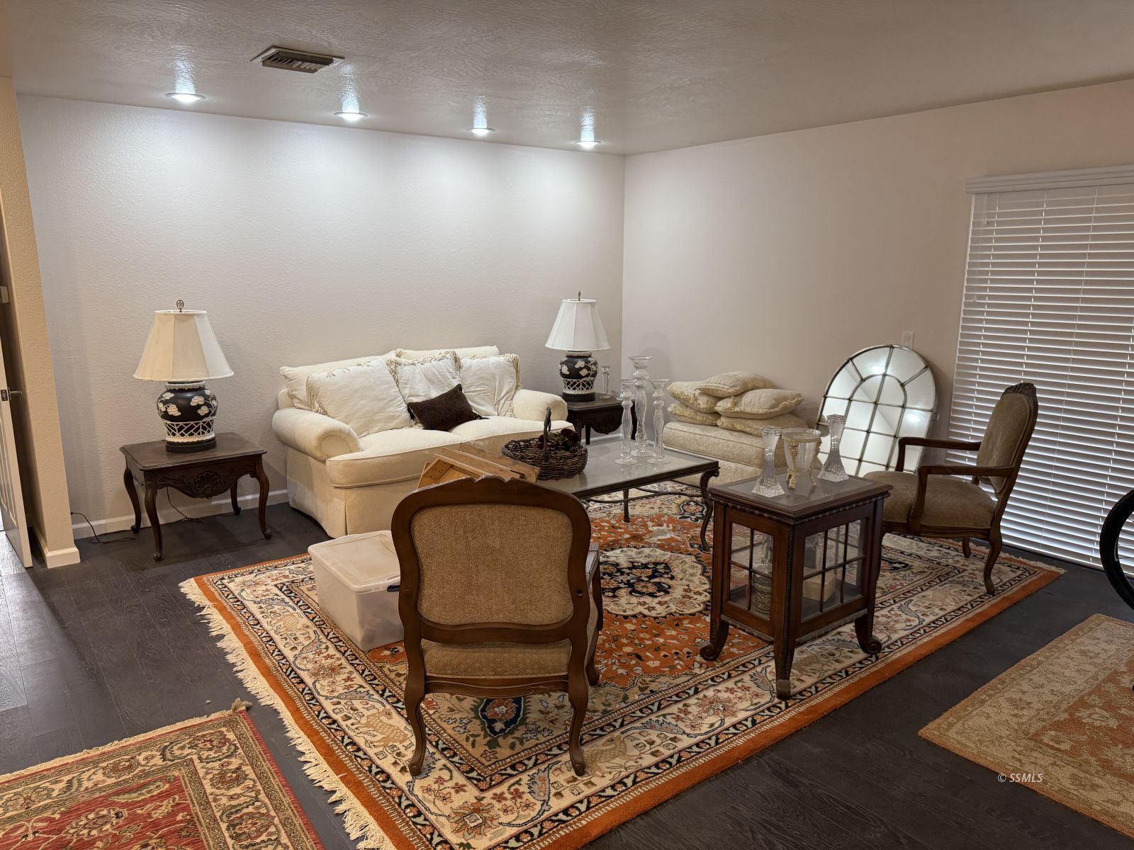 912 N Randall — Photo 4