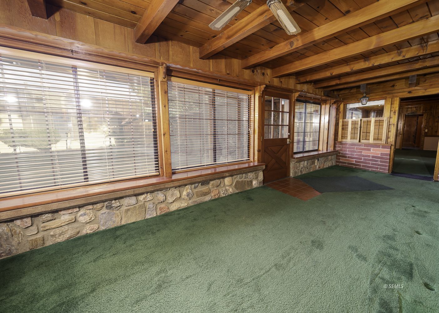 223 W Church AVE — Photo 4