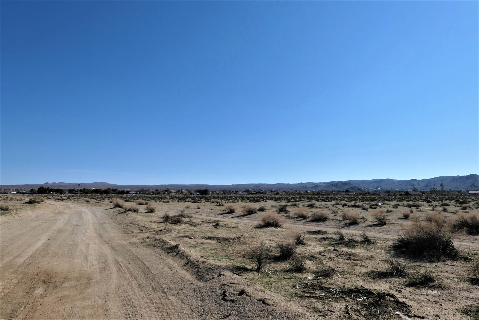 343-351-38 E Bataan AVE — Photo 4