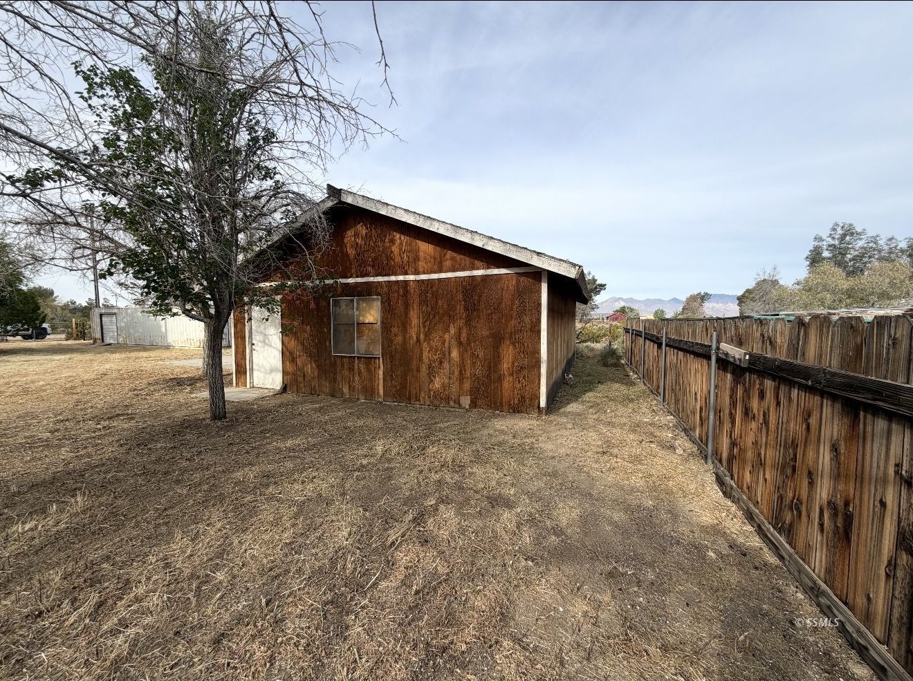 1409 N Guam — Photo 4