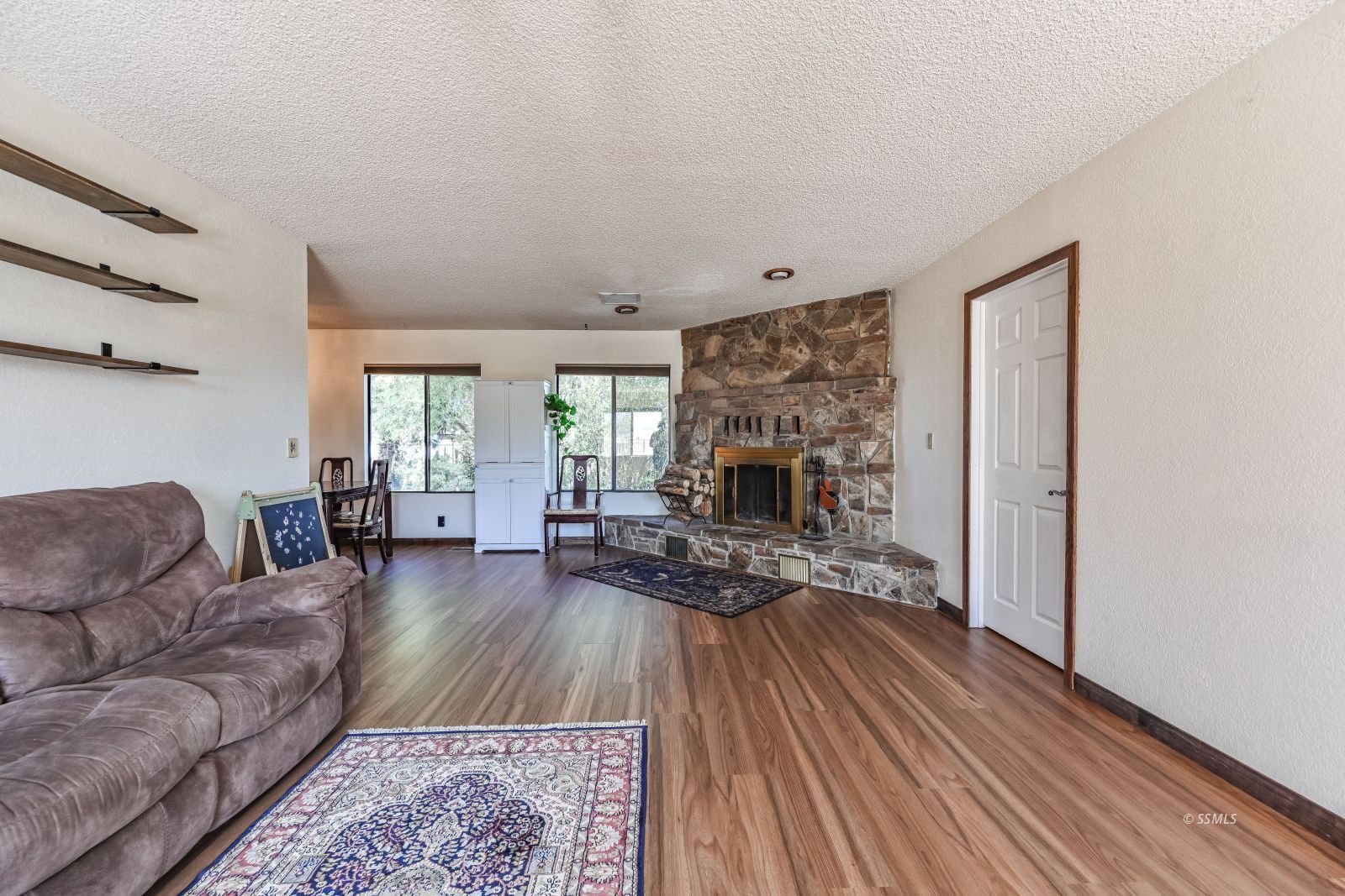 1500 N Everett — Photo 4