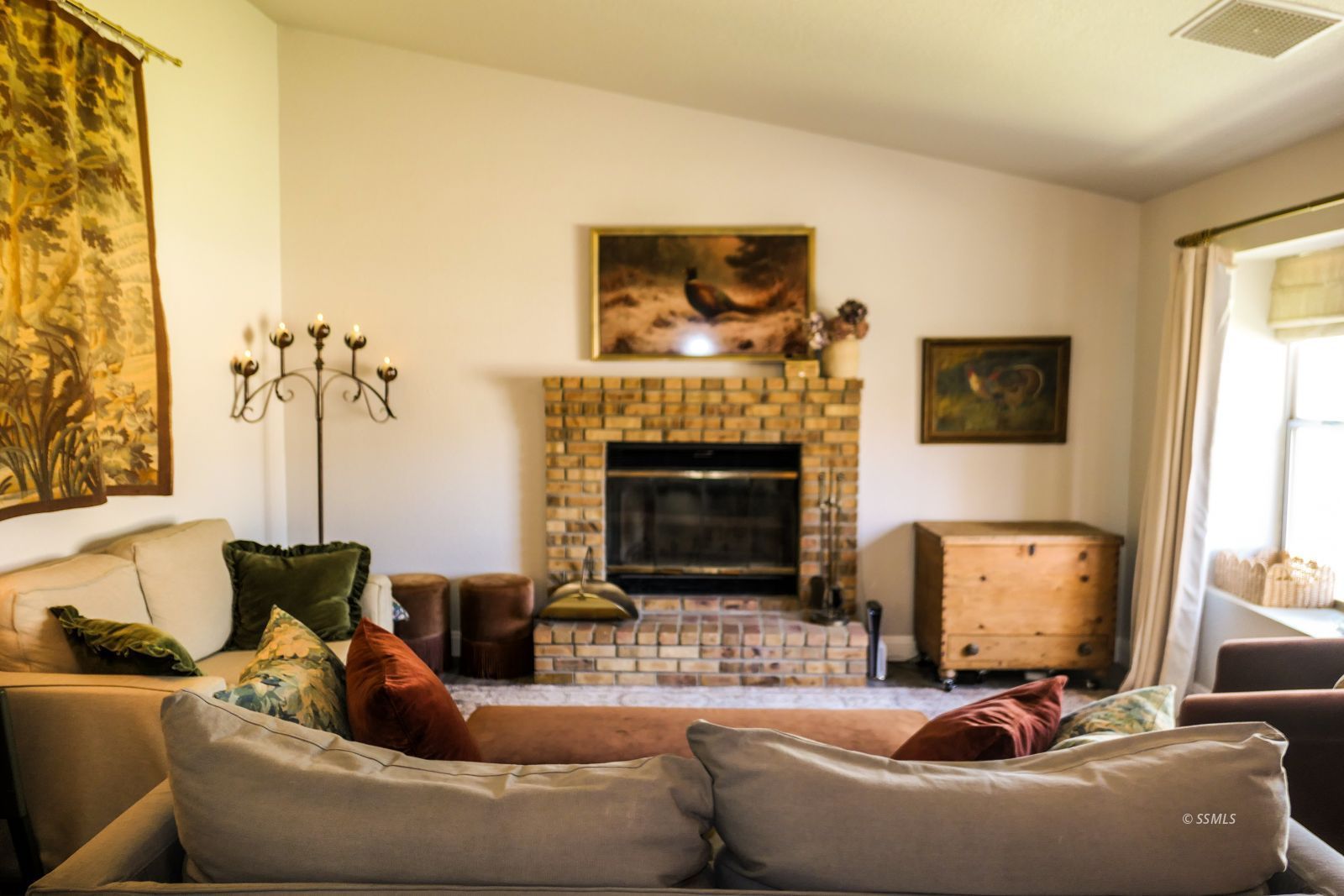 421 Veada AVE — Photo 4