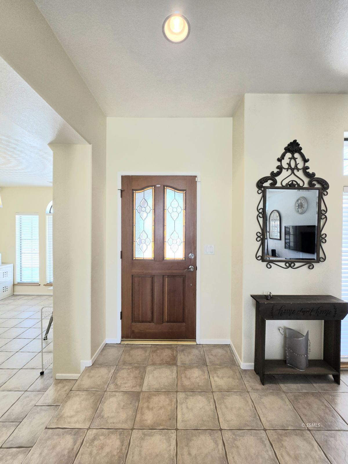 309 E Diamond Peak AVE — Photo 4