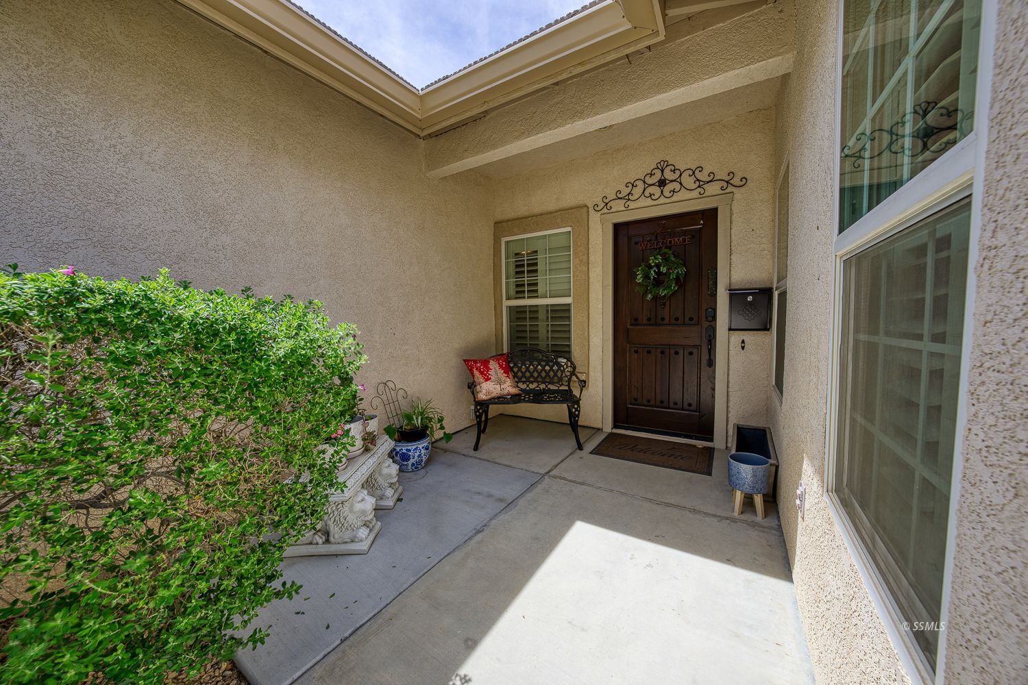 637 Pinon CT — Photo 4