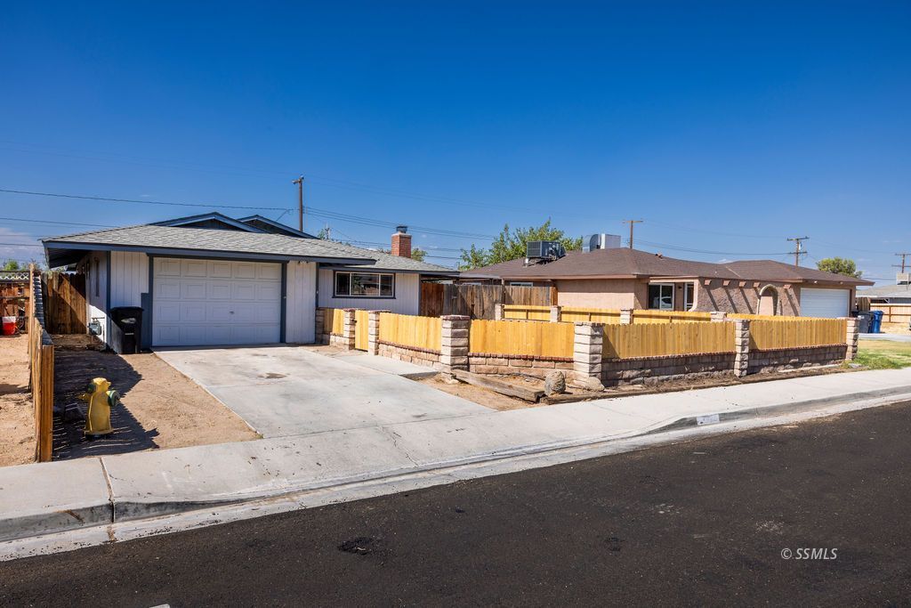 1200 W Benson AVE — Photo 4