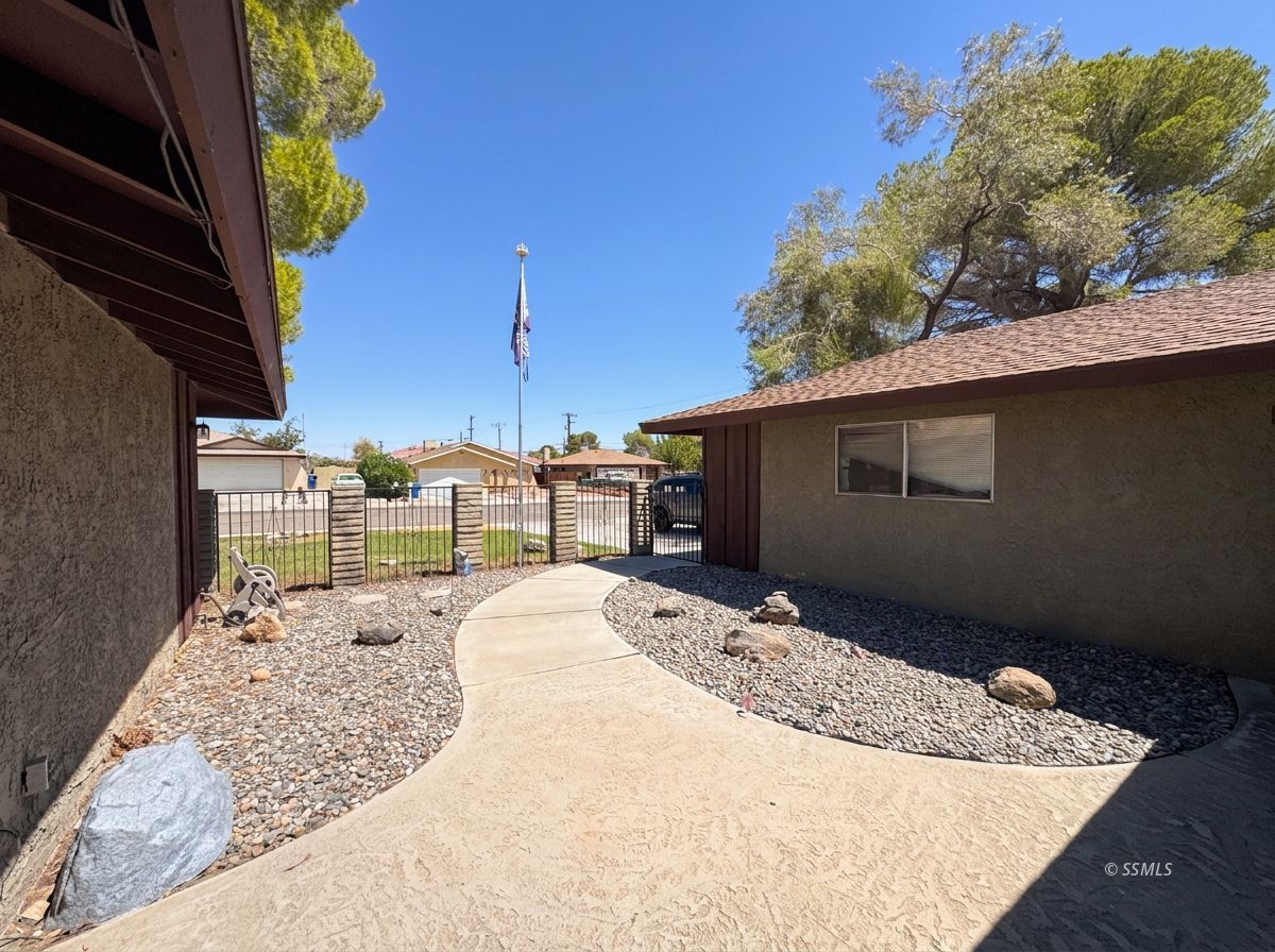 507 Weiman AVE — Photo 4