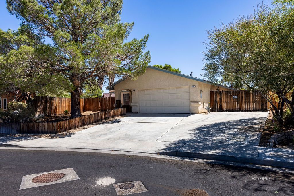 611 Plumblossom CT — Photo 4