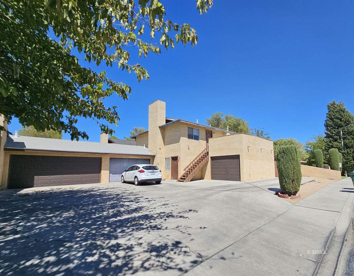 712 S Norma ST — Photo 4