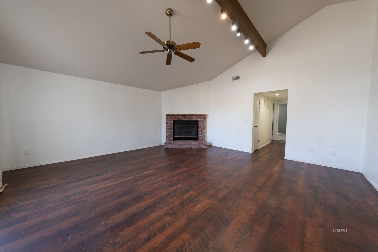 314 Reese ST — Photo 5